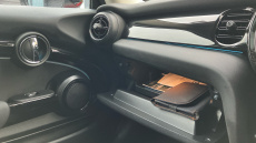 MINI Hatchback 1.5 Cooper Classic 3dr Petrol Hatchback